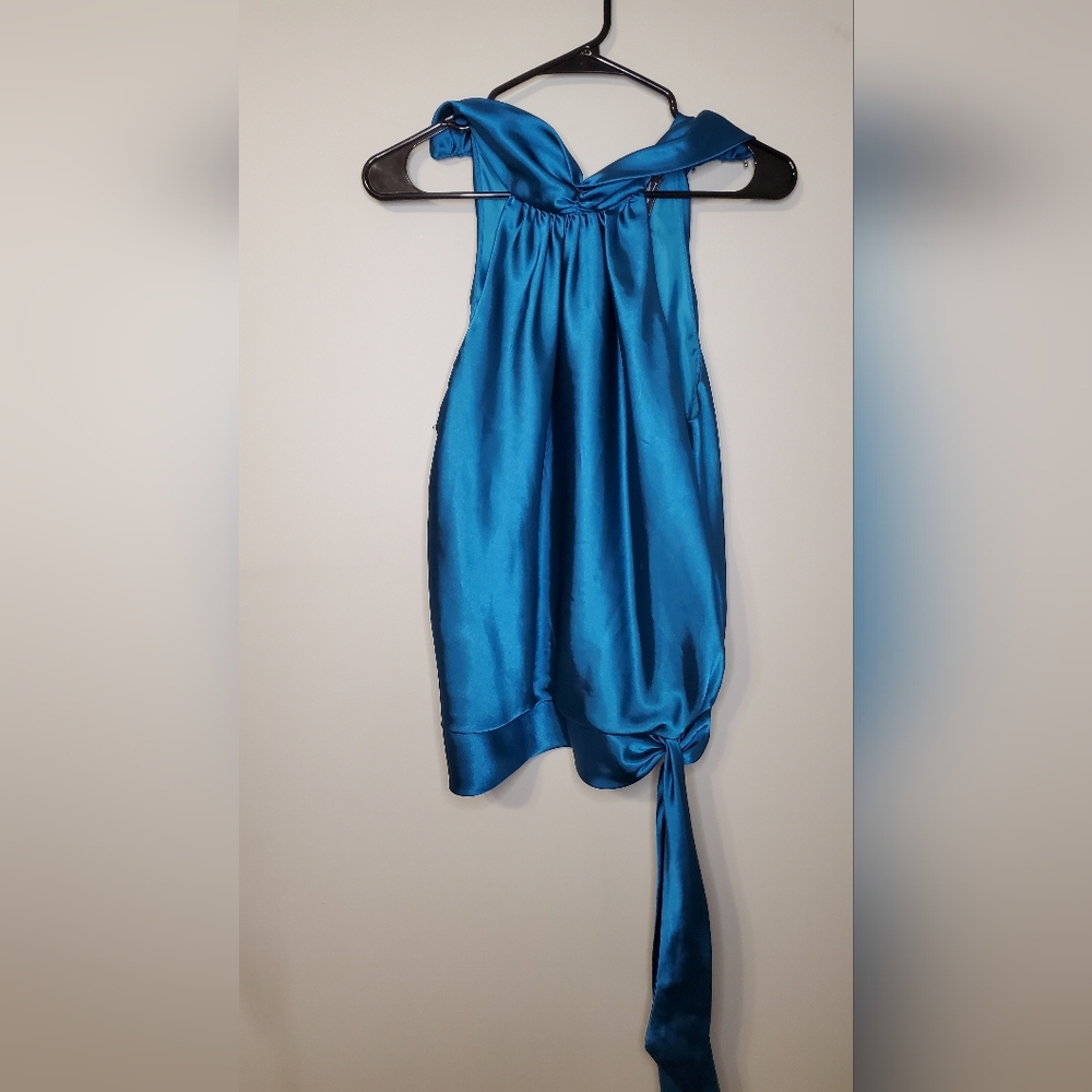 NW Collections Elegant Blue Satin Women's Blouse Size Medium